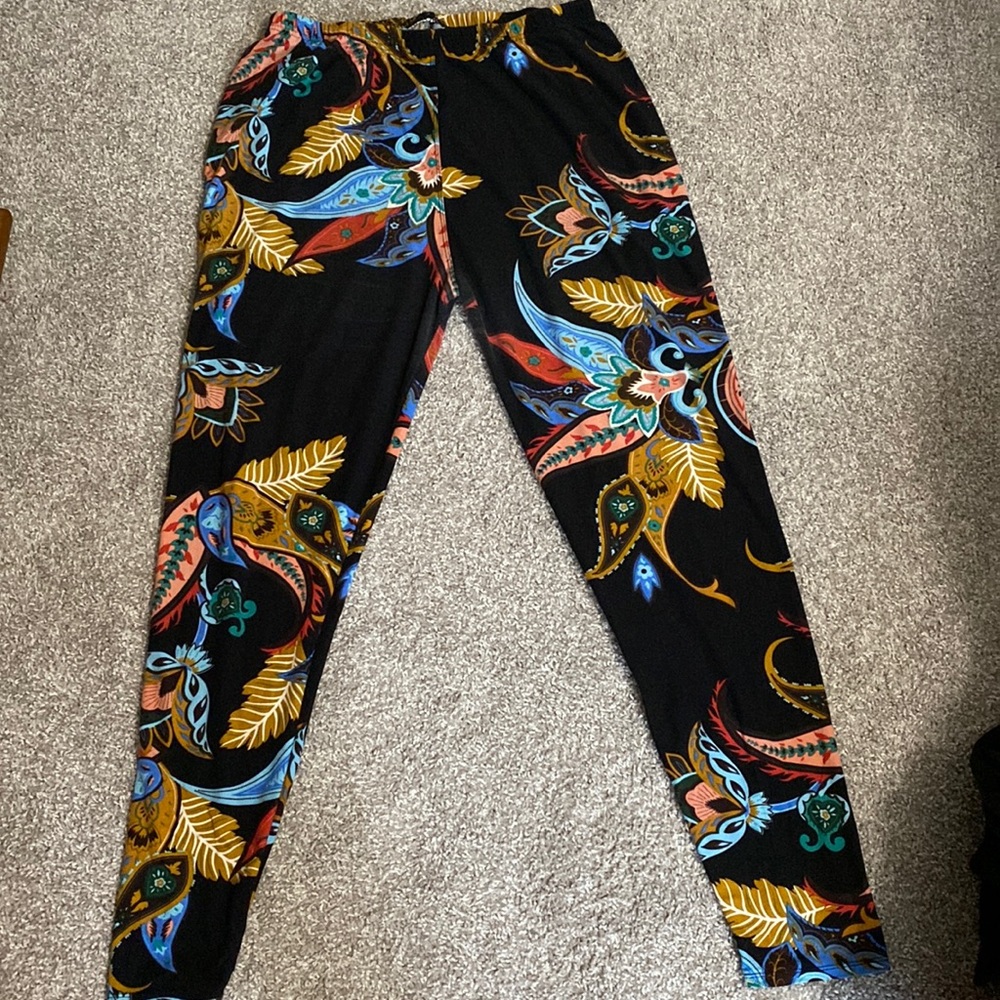 Plus size leggings